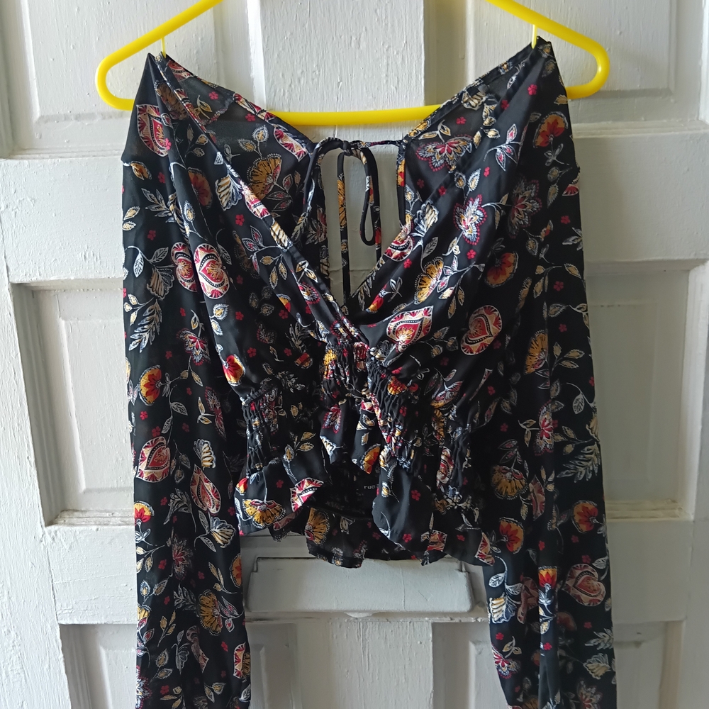 Rue21 Pink and Black Tie Front Crop Top